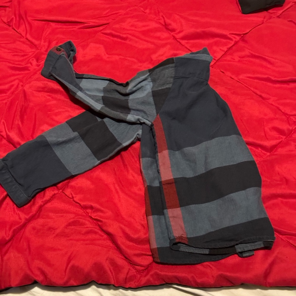 Button down - Picture 4 of 5